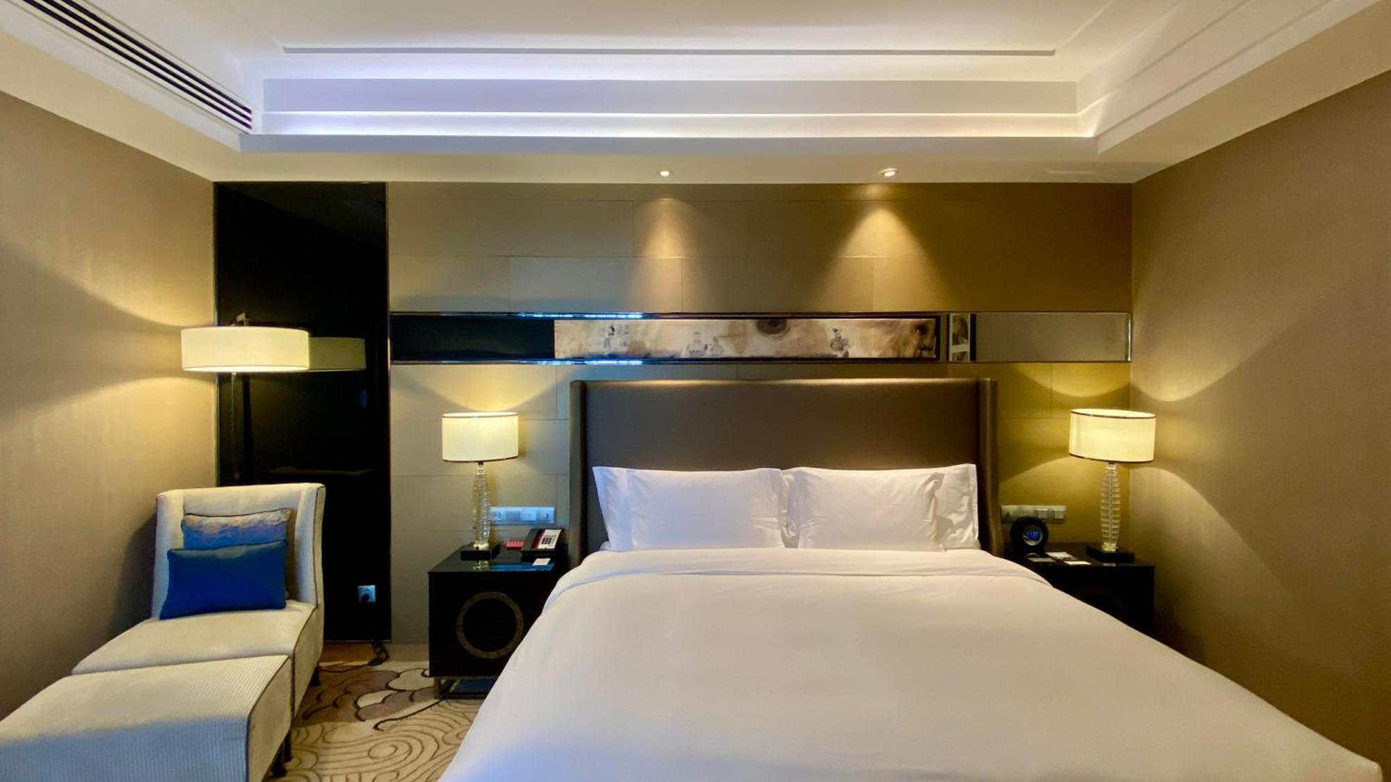 Hotel Crowne Plaza Xi'an By Ihg 5*